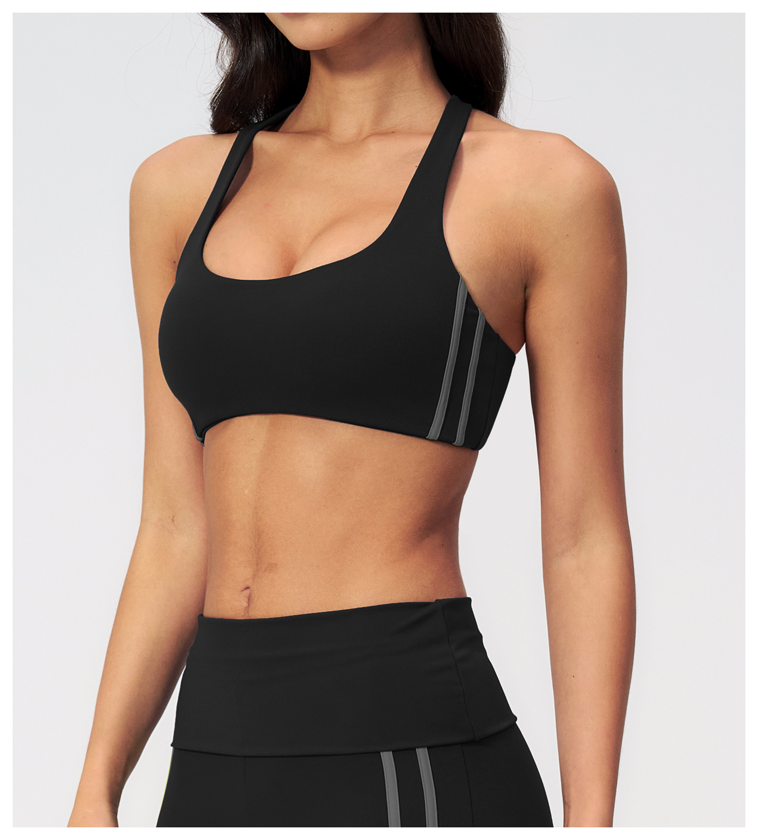 Biustonosze sportowe z krzyżow – Quick Dry Underwear recenzja i cena